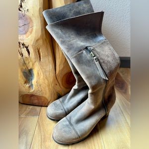 Sorel Addington Chelsea boots US 8.5 brown leather suede